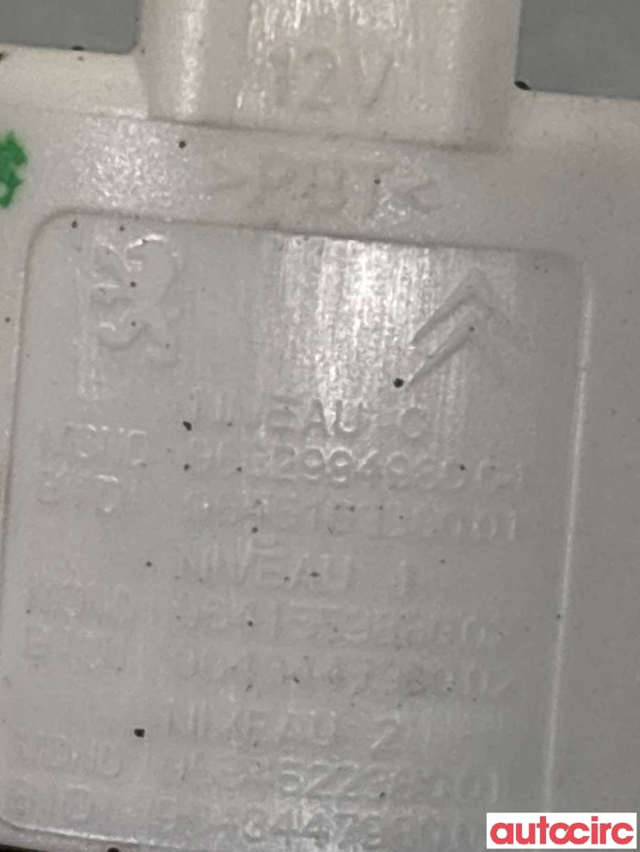 Spylerpumpe foran til Citroën C4 2011-2017 (Type II)  (CITROEN|643492||9643447980)