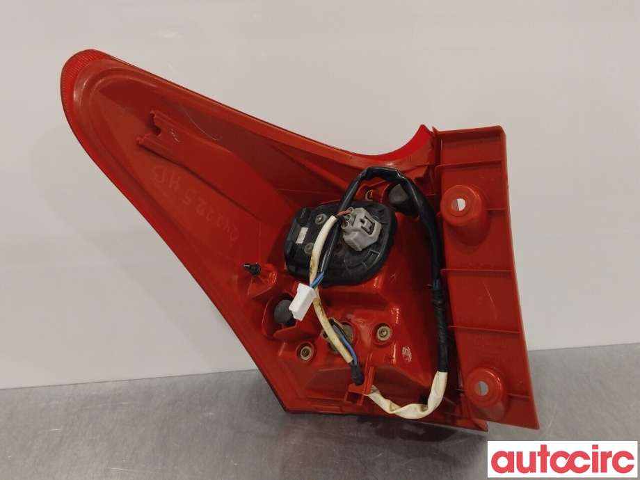 Baklykt høyre til Toyota Auris 2013-2015 (Type II, Fase 1)  (TOYOTA|8155102730|)