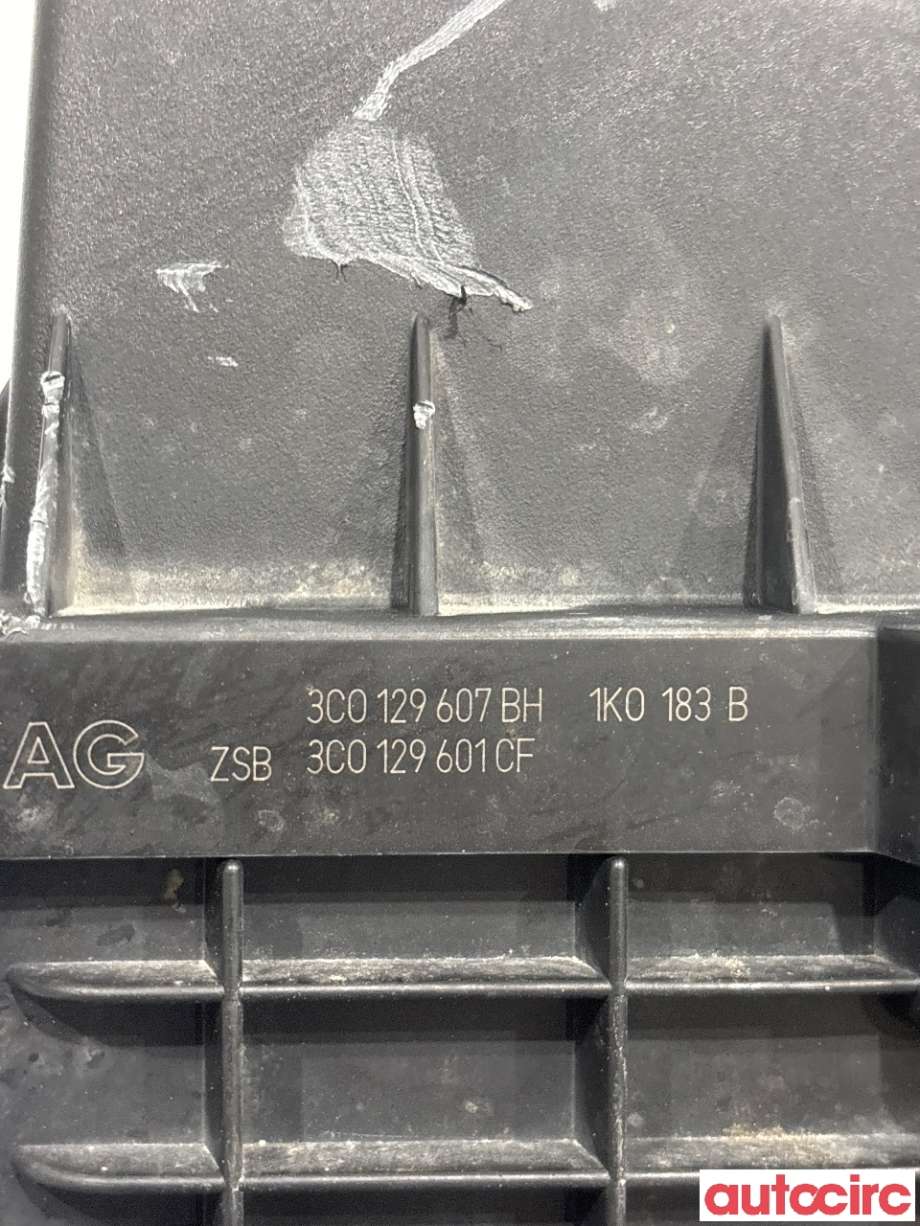 Luftfilterboks til VW Caddy 2010-2015 (Type III, Fase 2)  (VOLKSWAGEN|3C0129607BH)