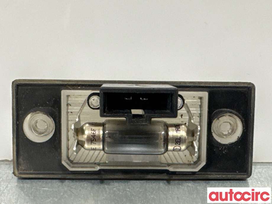 Skiltlys til VW Tiguan 2011-2016 (Type I, Fase 2)  (VOLKSWAGEN|3AF943021A||1J5943021D)