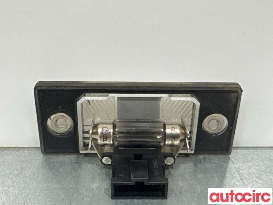 Skiltlys til VW Tiguan 2011-2016 (Type I, Fase 2)  (VOLKSWAGEN|3AF943021A||1J5943021D)