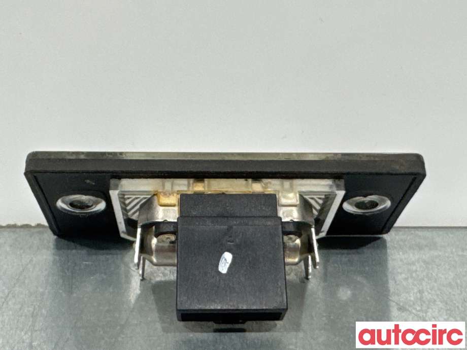 Skiltlys til VW Tiguan 2011-2016 (Type I, Fase 2)  (VOLKSWAGEN|3AF943021A||1J5943021D)