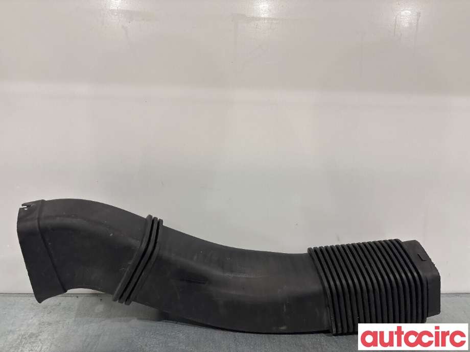 Luftslange innsug til BMW 5-Serie, 2010-2017 (F10/F11) (F10/F11) (BMW|13717823212)