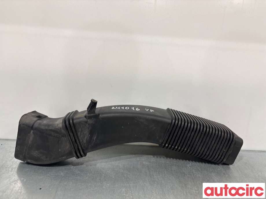Luftslange innsug til BMW 5-Serie 2010-2017 (F10/F11) (F10/F11) (BMW|13717811597)