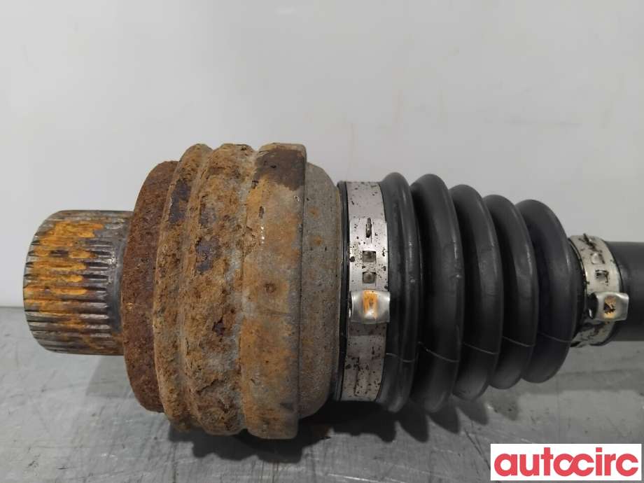Drivaksel høyre bak til Audi A4 2007-2014 (Type IV) (B8) (B8) (AUDI|8K0501203MX||8K0501203M)