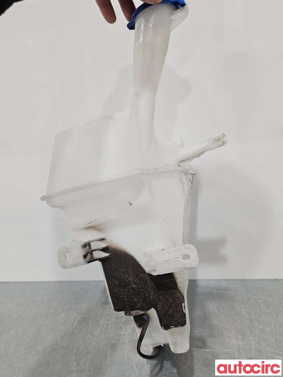 Spylertank til Hyundai i30 2012-2017 (Type II)  (HYUNDAI|98610A6010||98610-A6000)