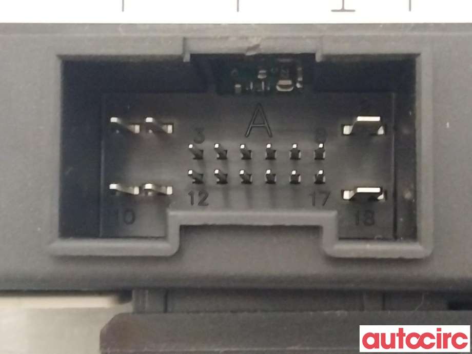 Ruteheis høyre foran til Ford Kuga 2008-2012 (Type I)  (FORD|1767044|7M5T-14B533-CE)
