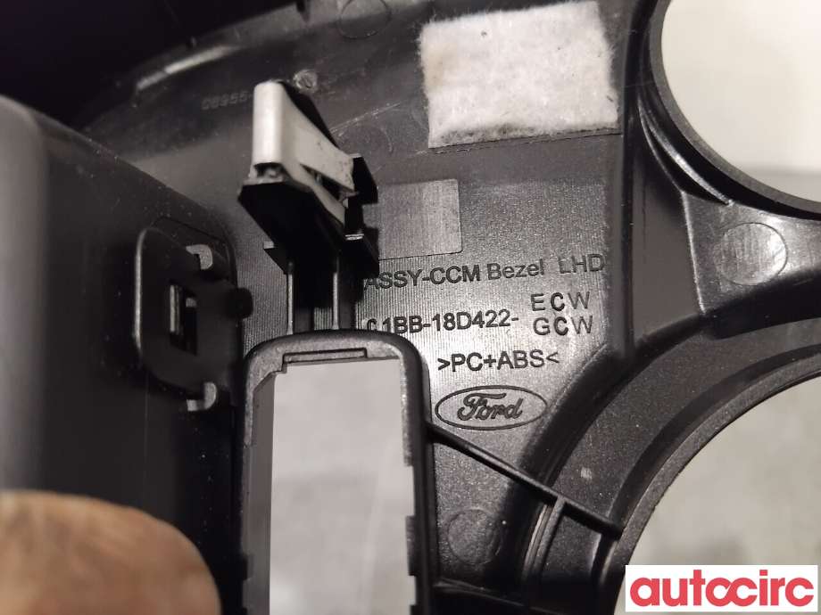 Diverse deler til Ford Fiesta 2013-2017 (Type VI, Fase 2) (FORD|2036614||C1BB-18D422-GCW)