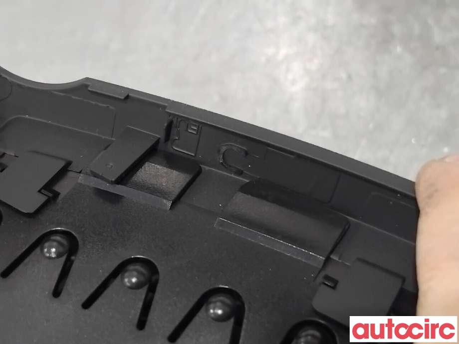 Dashbord friskluftdyse til Mercedes E-Klasse 2006-2009 (Fase 2) (W211) (W211) (MERCEDES|A2118301854|)