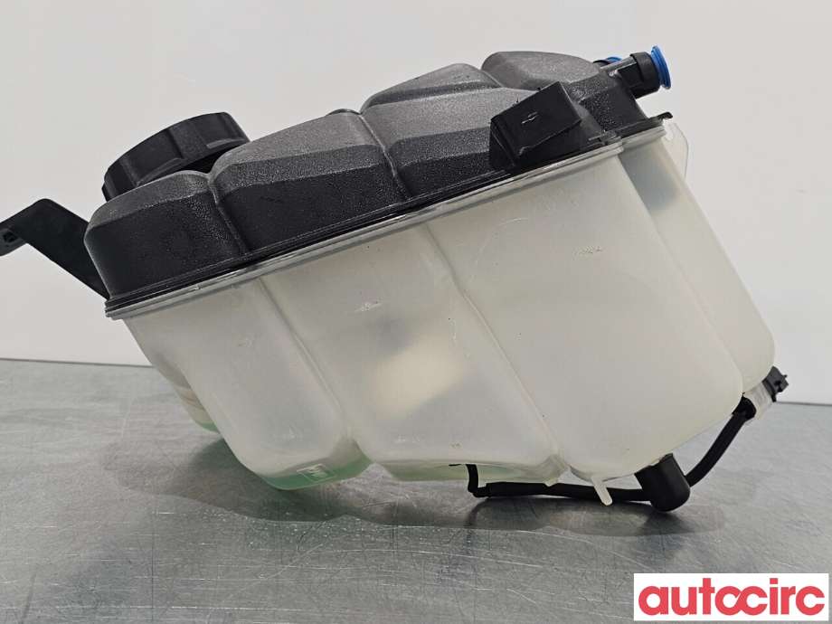 Ekspansjonstank til Volvo V60/V60 CC 2013-2018 (Type I, Fase 2)  (VOLVO|31200320|6G91-8K218-D2L4A)