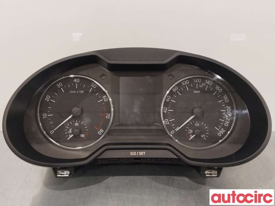 Instrumentpanel til Škoda Octavia, 2013-2016 (Type III, Fase 1)  (SKODA|5E0920750B)