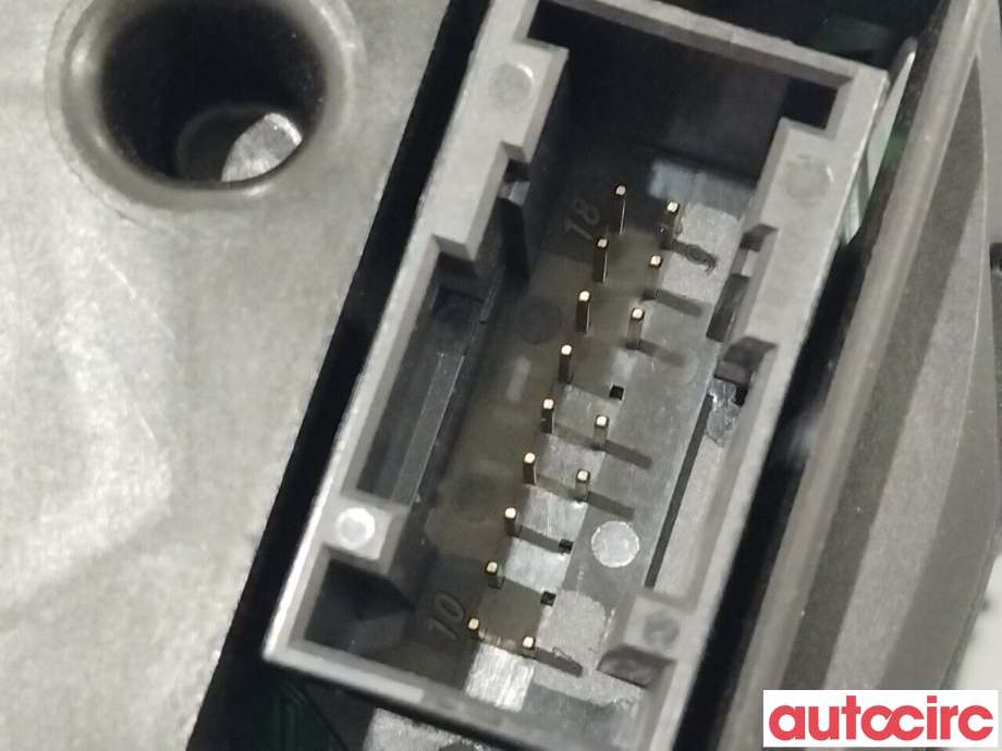 Instrumentpanel til Škoda Octavia 2013-2016 (Type III, Fase 1)  (SKODA|5E0920750B|)