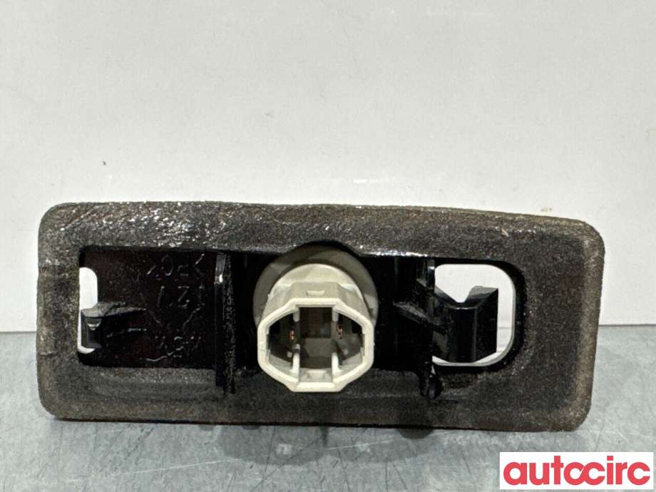 Skiltlys til Toyota RAV4 2016-2019 (Type IV, Fase 2)  (TOYOTA|8127153011|)