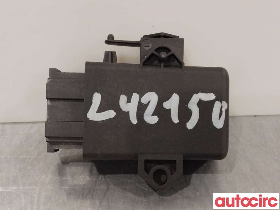 Styreenhet diverse til VW Transporter / Caravelle 2009-2015 (Fase 2) (T5) (T5) (VOLKSWAGEN|1K0959772)
