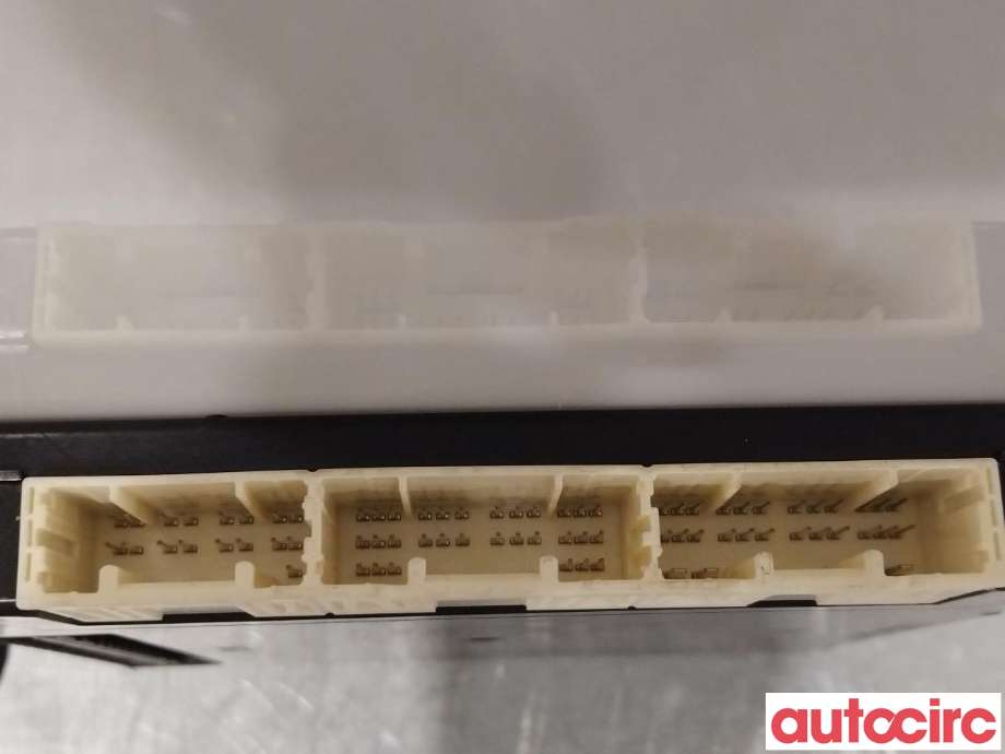 Styreenhet comfort (BCM) til Toyota RAV4 2016-2019 (Type IV, Fase 2)  (TOYOTA|892204AD70|89221-42300)