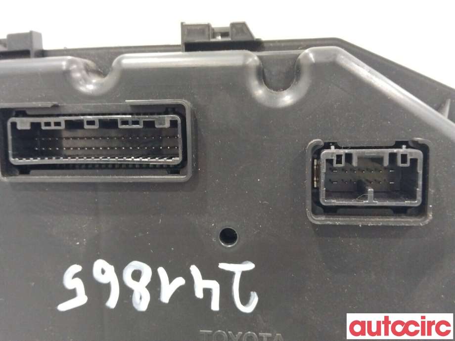Instrumentpanel til Toyota RAV4 2016-2019 (Type IV, Fase 2)  (TOYOTA|838004A230)