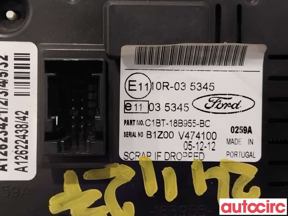 Multimedia display (MCU - Media Controller Unit) til Ford Fiesta 2013-2017 (Type VI, Fase 2)  (FORD|2017880||C1BT-18B955-BC)