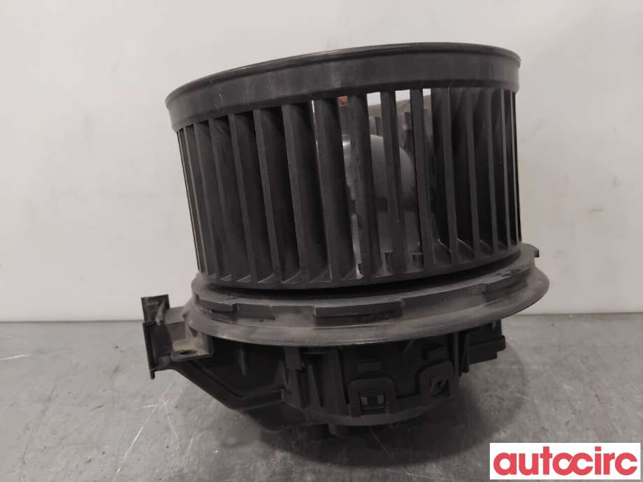 Varmeapparat motor til Ford Fiesta 2013-2017 (Type VI, Fase 2)  (FORD|1790329|0130115551|8E2H18456-AB)