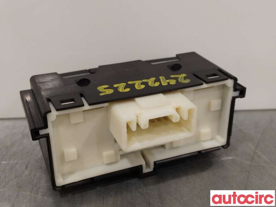 Bryter diverse til Toyota Auris 2013-2015 (Type II, Fase 1)  (TOYOTA|8497002060||84970-02060)