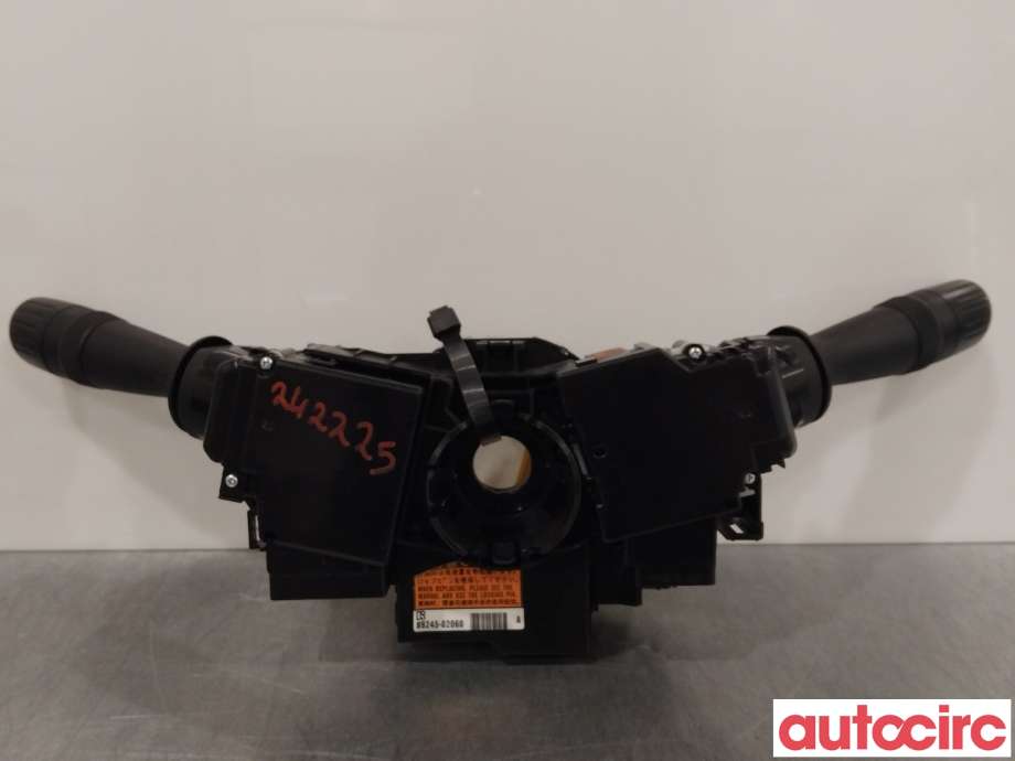 Bryter combi til Toyota Auris 2013-2015 (Type II, Fase 1)  (TOYOTA|8430702120|89245-02060)