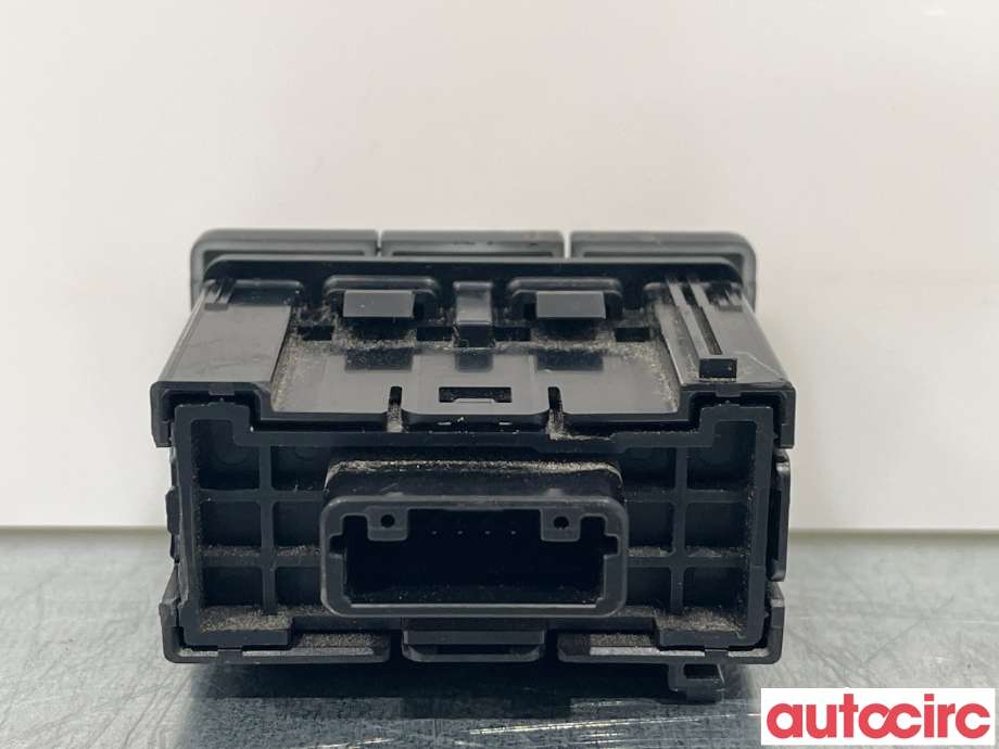 Bryter diverse til Toyota RAV4 2016-2019 (Type IV, Fase 2)  (TOYOTA|8497042090)