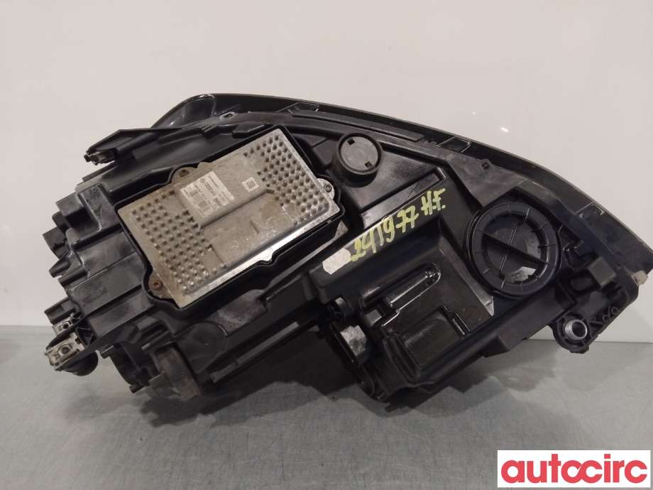 Frontlykt høyre halogen til VW e-Golf 2014-2017 (Fase 1)  (VOLKSWAGEN|5GE941774|90051017|5GE941036)