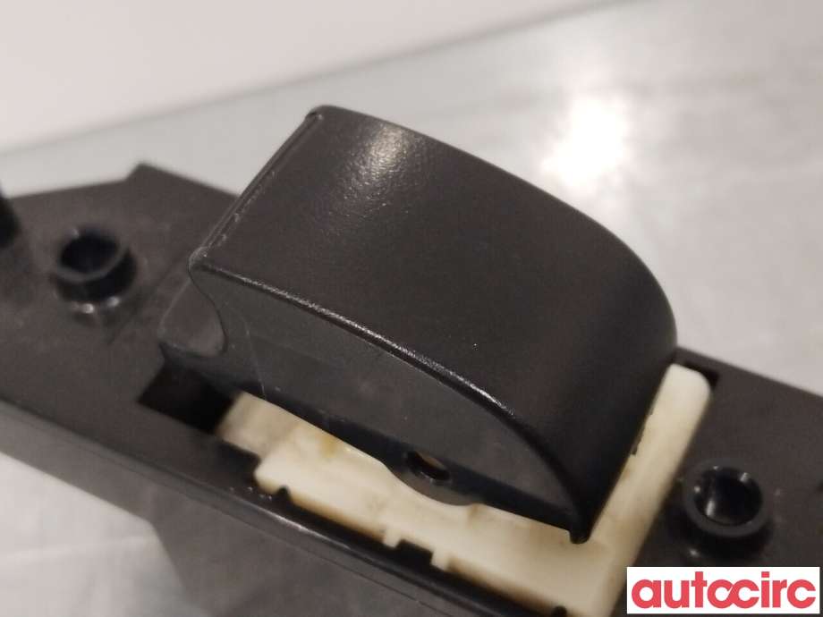 Bryter ruteheis til Peugeot 4008 2012-2017  (PEUGEOT|6590NX|C8D-D411M-B)