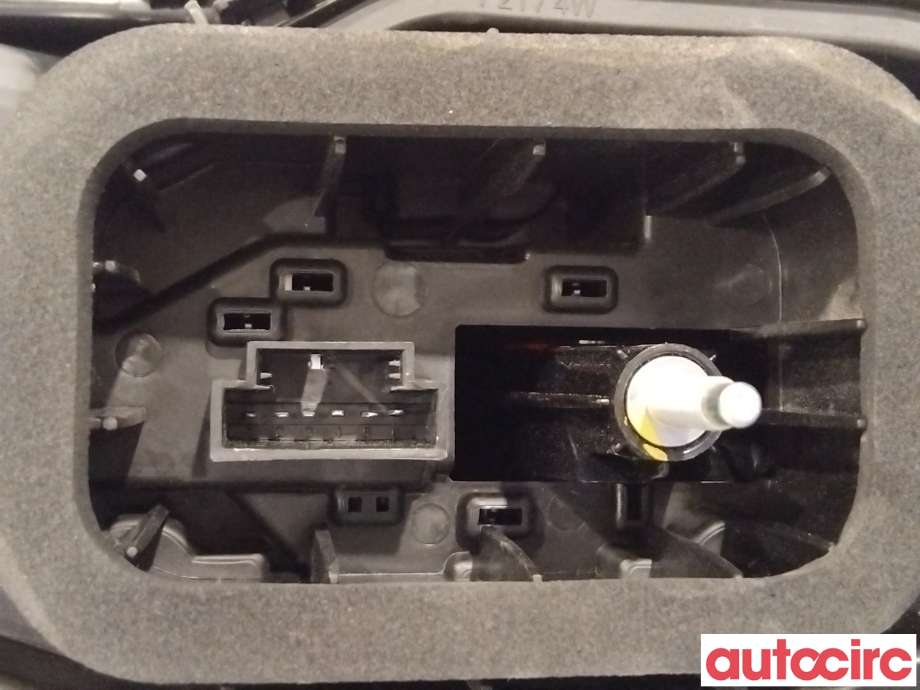Baklykt venstre til VW Up 2012-2019  (VOLKSWAGEN|1S0945095G)