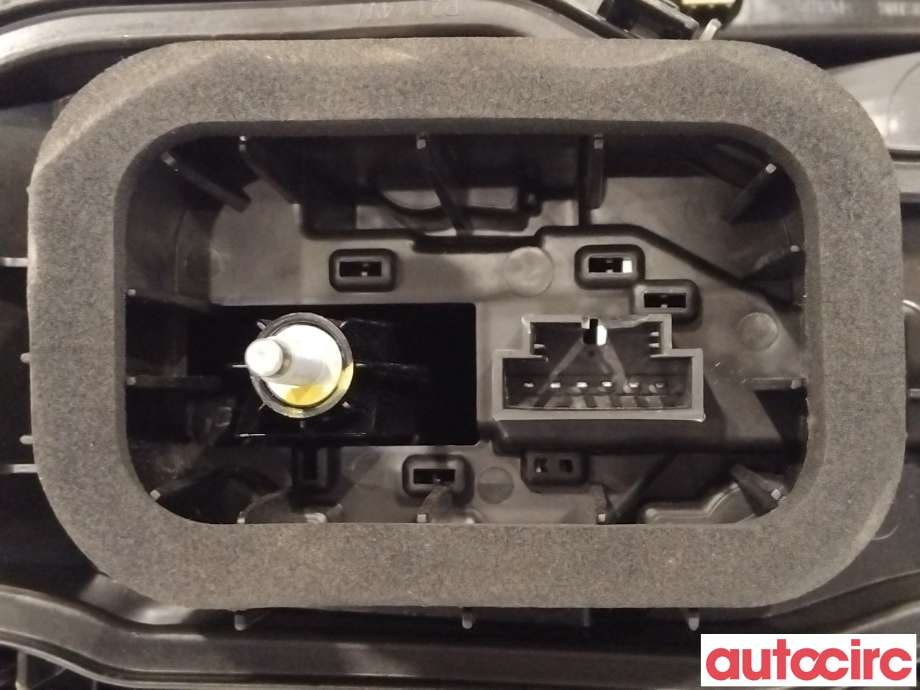 Baklykt høyre til VW Up 2012-2019 (VOLKSWAGEN|1S0945096G)