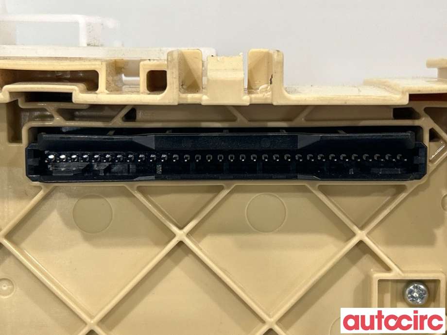 Sikringsboks til Toyota Auris 2013-2015 (Type II, Fase 1) (TOYOTA|8273012X70|8273012X70A)