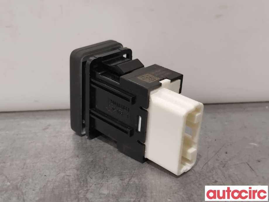 Bryter diverse til Mitsubishi Outlander 2015-->> (Type III, Fase 2)  (MITSUBISHI|8616A074|)