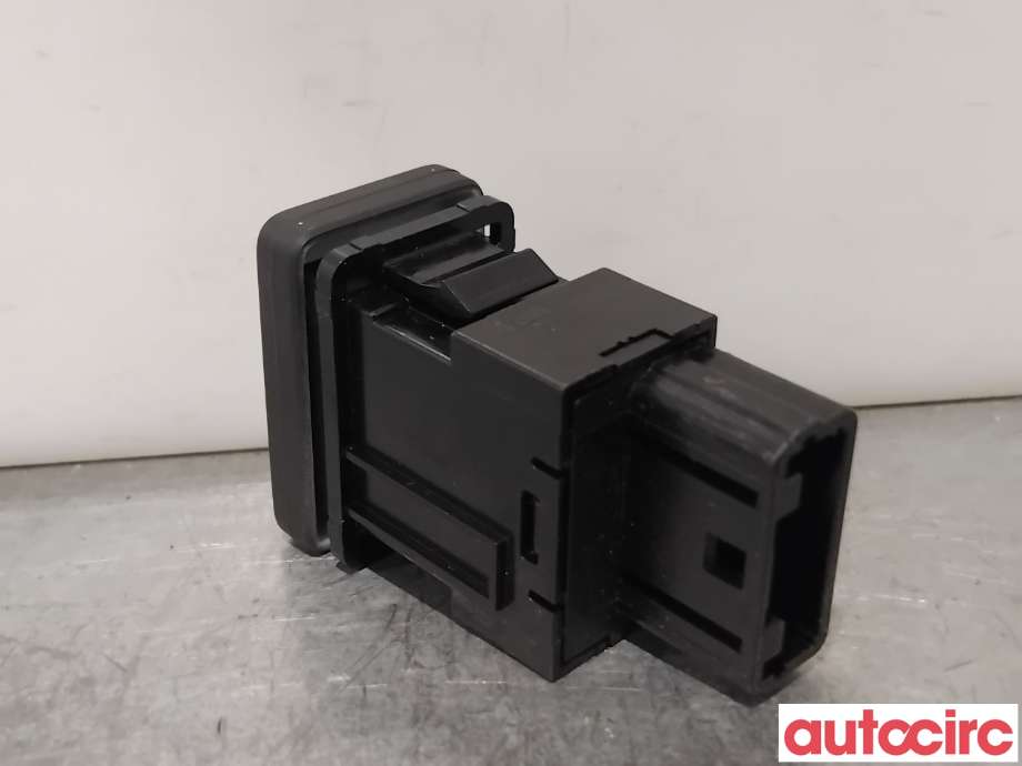 Bryter diverse til Mitsubishi Outlander 2015-->> (Type III, Fase 2)  (MITSUBISHI|8610A218|)