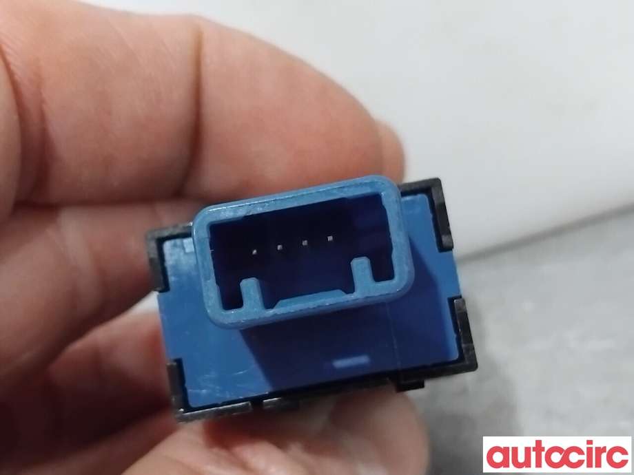 Bryter Antispinn til Mitsubishi Outlander 2015-->> (Type III, Fase 2)  (MITSUBISHI|8602A123|)