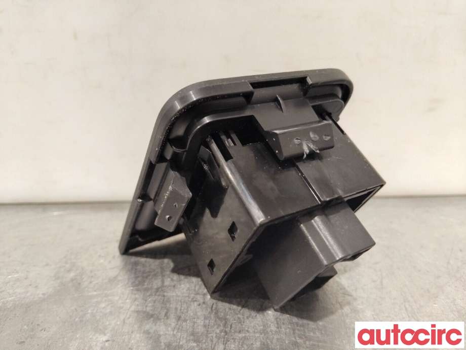 Bryter setevarme til Mitsubishi Outlander 2015-->> (Type III, Fase 2) (MITSUBISHI|8610A114|)