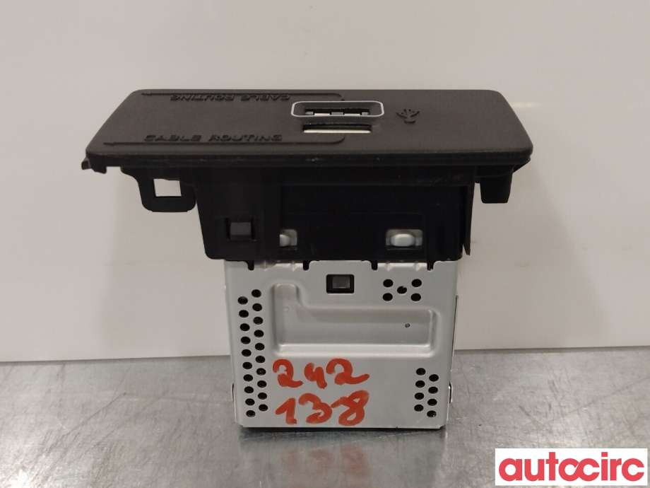 Diverse deler til Volvo XC90 2015-2025 (Type II) (VOLVO|31407038)