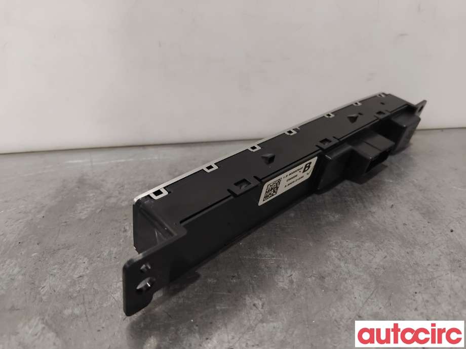 Bryter nødblink til Mitsubishi Outlander 2015-->> (Type III, Fase 2) (MITSUBISHI|8002C642|)