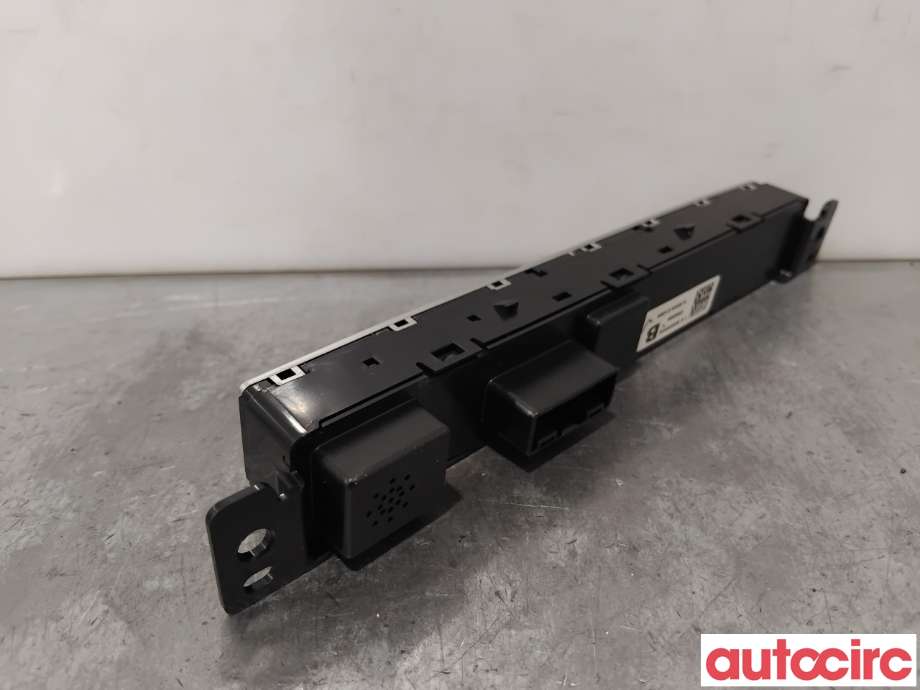 Bryter nødblink til Mitsubishi Outlander 2015-->> (Type III, Fase 2) (MITSUBISHI|8002C642|)