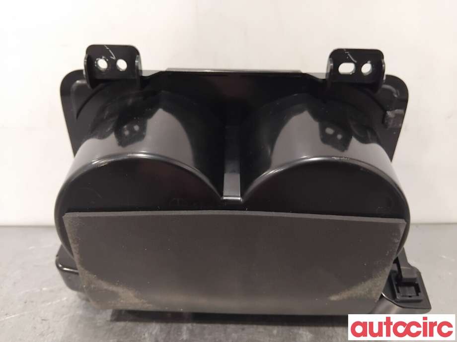 Dashbord koppholder til Mitsubishi Outlander 2015-->> (Type III, Fase 2) (MITSUBISHI|8011C409HA|)