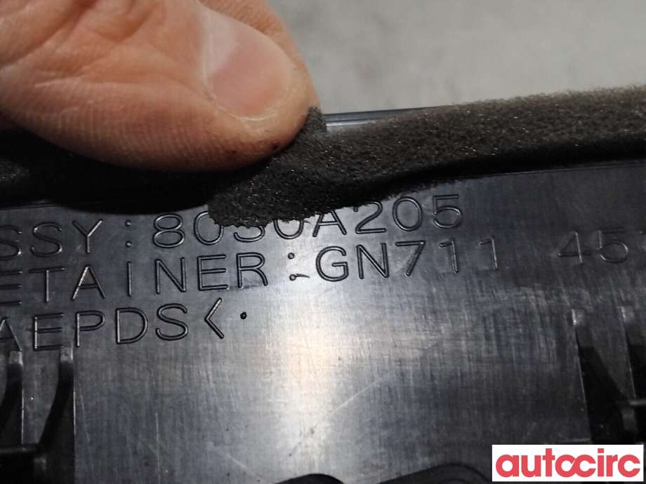 Dashbord friskluftdyse til Mitsubishi Outlander 2015-->> (Type III, Fase 2) (MITSUBISHI|8030A205|)
