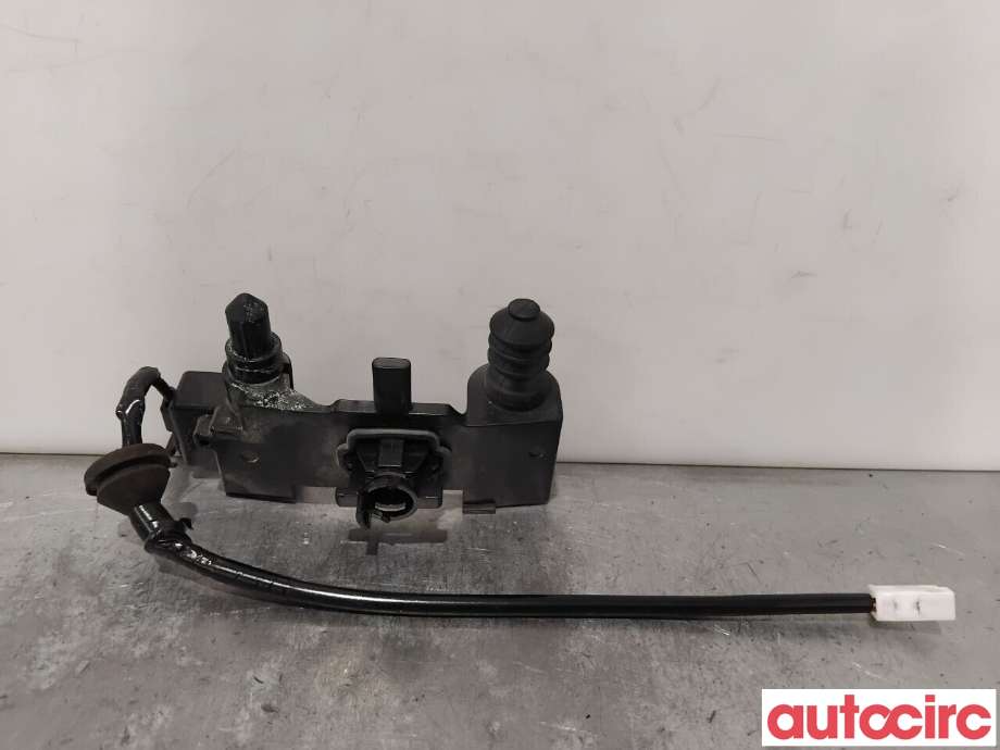 Diverse deler til Mitsubishi Outlander 2015-->> (Type III, Fase 2)  (MITSUBISHI|5945A052|)
