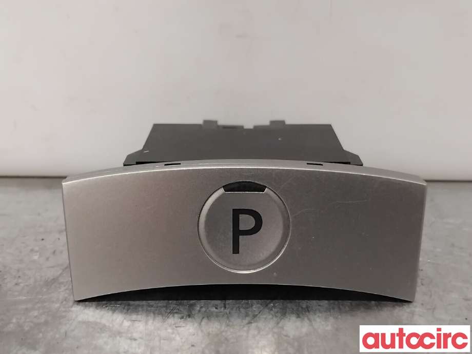 Bryter elektrisk håndbrekk/parkbrems til Mitsubishi Outlander, 2015-->> (Type III, Fase 2)  (MITSUBISHI|2420A108HA)