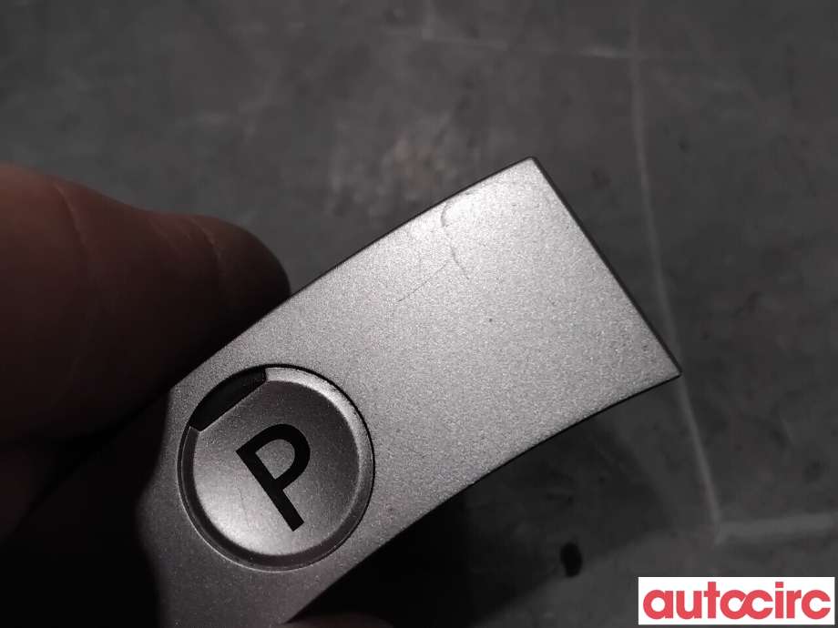 Bryter elektrisk håndbrekk/parkbrems til Mitsubishi Outlander 2015-->> (Type III, Fase 2)  (MITSUBISHI|2420A108HA|)