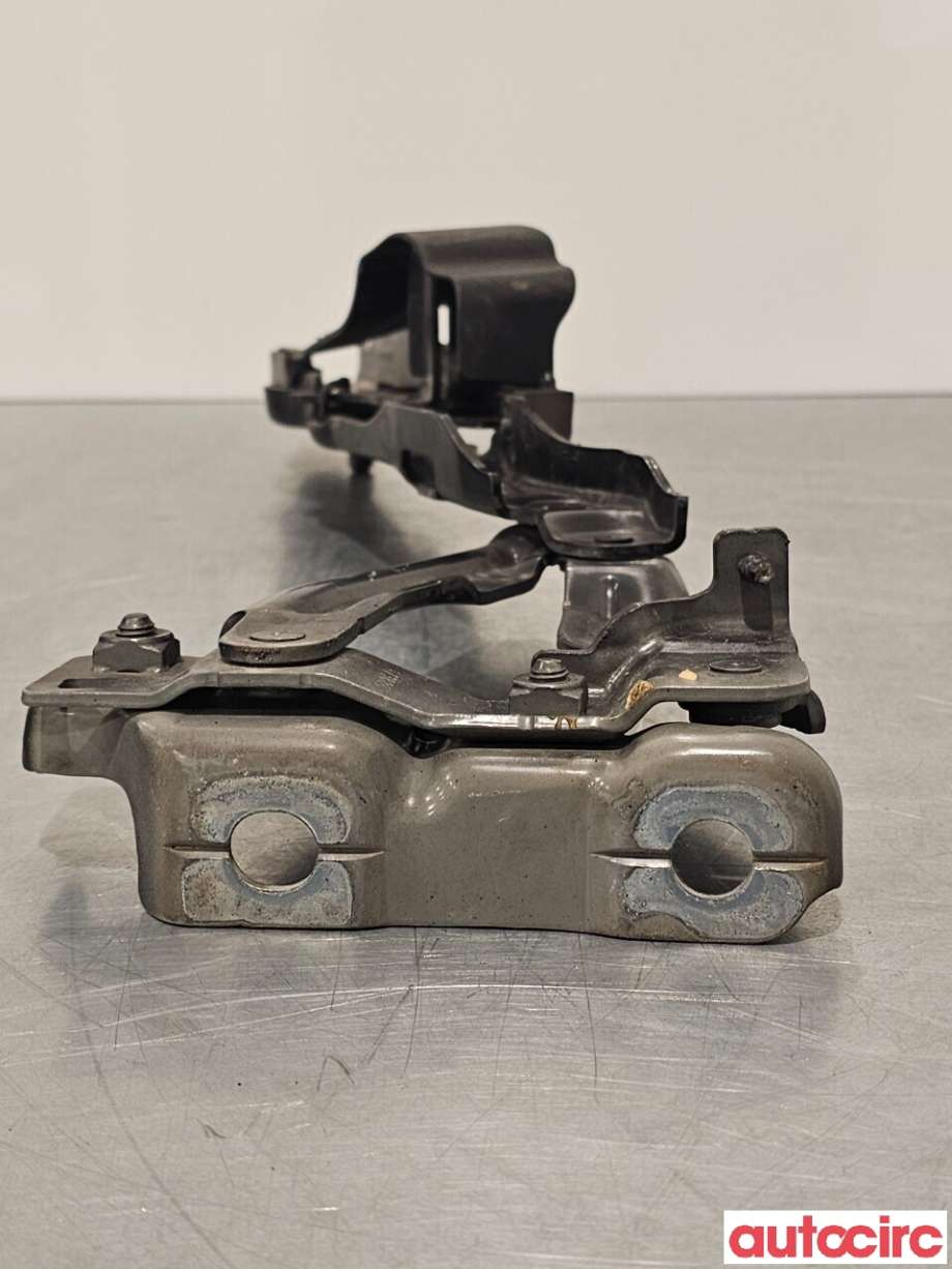 Panserhengsler til Volvo V90 / V90 CC / S90 2016-->>  (VOLVO|32219800|31651861)
