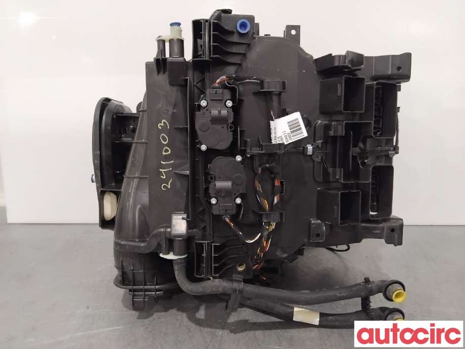 Diverse deler til Volvo V60 / V60 CC 2018-->> (Type II) (VOLVO|32392952||32226260)