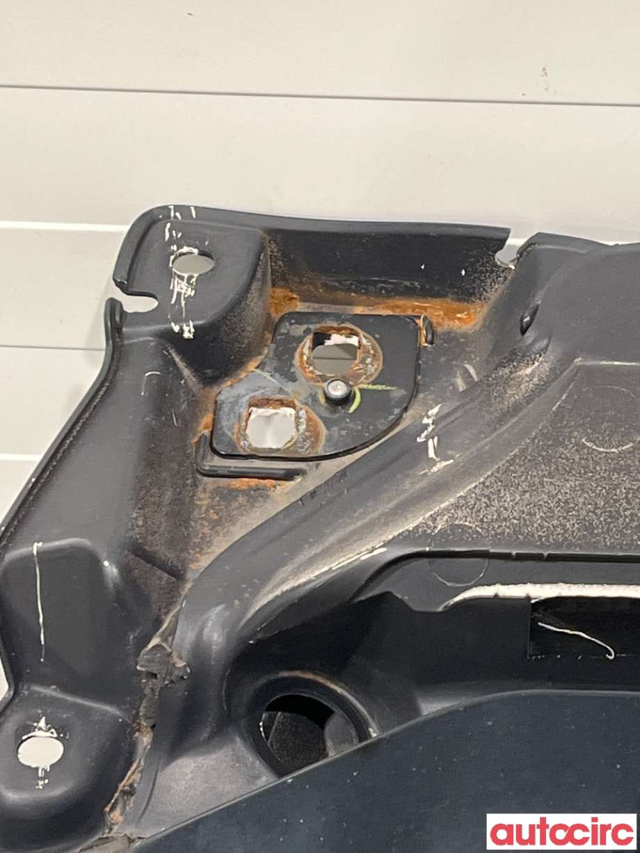 Bakluke combi til Land Rover Range Rover, Evoque 2011-2019 (Type I)  (LAND-ROVER|LR181166)