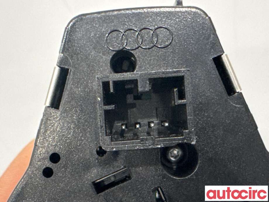 Bryter lys til Audi Q5 2012-2017 (Type I, Fase 2)  (AUDI|8K0941531AS|74850-135)