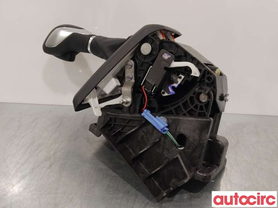 Girstang/girvelger automat til Ford Transit Courier 2018-2023 (Type I, Fase 2)  (FORD|2415642|LK2P-7K004-BCW)