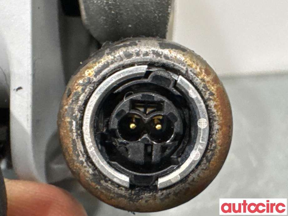 Sikkerhetsbelte foran venstre til Audi Q5 2012-2017 (Type I, Fase 2)  (AUDI|8R1857705N|)