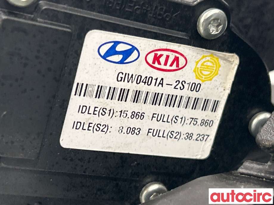 Pedal gass til Hyundai Ix35 2010-2015  (HYUNDAI|327002S100)