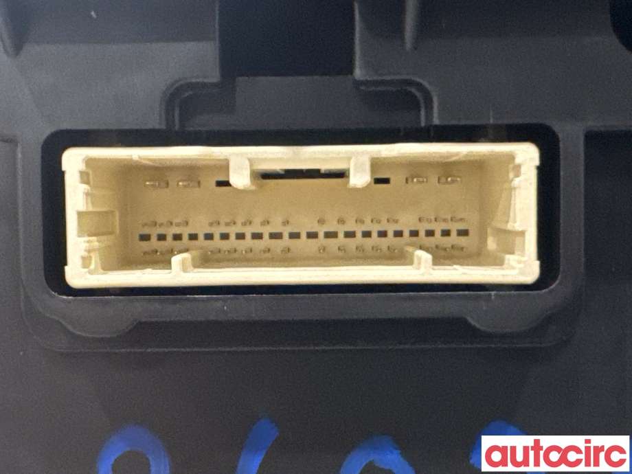 Instrumentpanel til Toyota Yaris Cross (SUV) 2021-->> (TOYOTA|83800F5B60||83800-F5B60)